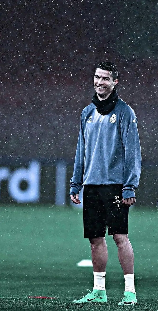 Pictures of Ronaldo you've never seen🐐 || #ronaldo #fyp 