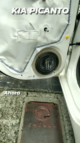 Este picanto no trae parlantes traseros, así que instalamos dos Coaxiales de 6 pulgadas en las puertas traseras. #lujosyaccesorios #caraudiocali #sonidoparacarro #radiosparacarro #tuning #OAStuning #parati #kiapicanto 