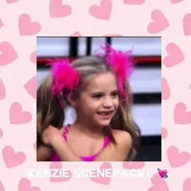 kenzie is adorable !! 💘 #mackenzieziegler #dancemoms 