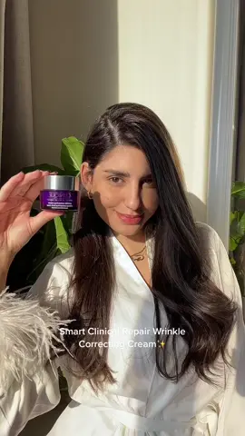 @Clinique  من افضل الكريمات يلي بتقلل من التجاعيد و برطب الوجه ترطيب عميق و لازم يكون من روتينكم اليومي 🤍 Smart Clinical Repair Wrinkle Correcting Cream🤍