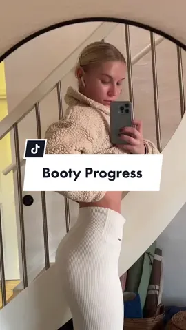 My three week booty progress from lifting weights #glutesprogress #workoutresults #GymTok #3weeksprogress 