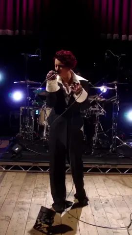 I sang escapism on Jools Holland 🎻💊♥️ #escapism #newmusic #newtrend #m21cb #rap 