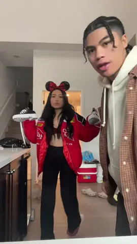 disney adults spotted #disneyland #disneylandoutfit #OOTD #outfit #disney 