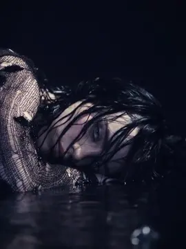 eilish no. 2 i gasped #billieeilish #billie #billieeilishedits #fy #fyp #billieeilishedit #billiestan #edit #perfume #eilishfragance #fragance #lanadelrey #eilishno2 