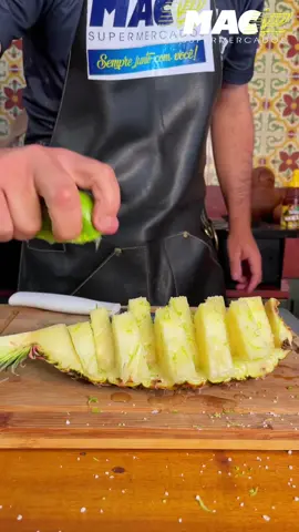 Já experimentou abacaxi com sal e limão? FAÇA EM CASA!! Você vai amar! 😋😋 . . . . . #churrasco #novaserrana #novaserranafeiraemoda #novaserranacity #novaserranacity #novaserrana_mg #novaserranaatacadista #churrasco #comer #comida #amigos #happyhour