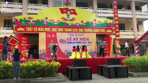 Múa Dòng Máu Lạc Hồng - 12A3 Trường THPT Mỹ Đức B #xuhuongtiktok #trend #múa20_11 #truongthpt 