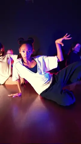 gah i love dance 🥺 #BlackTikTok #blackgirltiktok #blackgirldancer #blackgirldancing #blackgirldance #dance #dancer #ladancer #blackdancersoftiktok #blackdancersaredopeperiod #contemporarydance #contemporary #professionaldancer 
