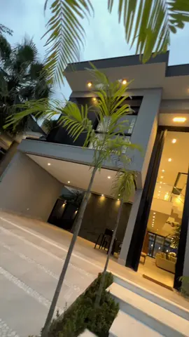 Luxuosa Casa Riviera de São Lourenço  #imoveis #imoveisdeluxo #danilocruzriviera #guarulhos #rivieradesaolourenco #corret #guaruja #bertioga #rivieradesaolourenco #praia #hit #decoration 
