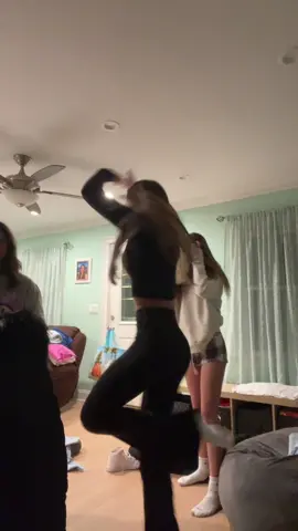 @jennapohlman17 @sof👍 @Lillishea 