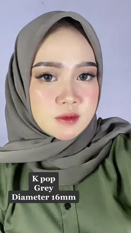 Softlens abu gelap yang paling aman dipake ke segala acara 🥰😍 dipake buat ketemu camer juga ga bakalan keliatan norak cobain deh klik keranjang kuning ya💛✨ #softlens #softlensmurah #softlenskpop #fyp 