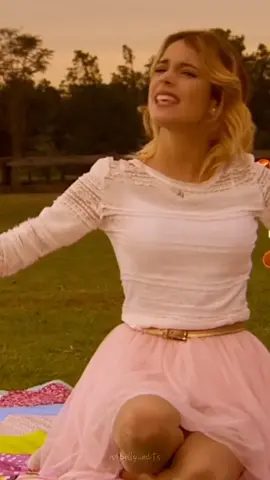 Hoy Somos Mas - Violetta  #fypシ #edits #series #violetta #Tini #status #tipografia #lyrics #tinistoessel #jorgeblanco #albarico #nicolasgarnier #ludovicacomello #facundogambandé #candelariamolfese #mercedeslambre #samuelnascimento #traducao #lyricvideos #violettadisney #fy #violettaforever #violettaedit #hoysomosmas #fypシ゚viral #martinastoessel #violetta3 #violettabestserie 