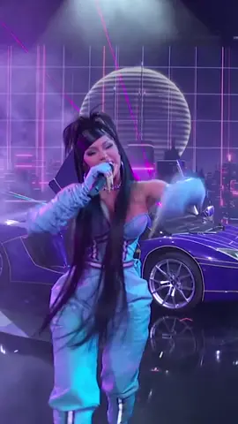 @Gloria Boyd and @Cardi B perform 