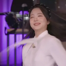 Đối với tui nụ cười của Eunchae chữa lành tâm hồn cực luôn í nên tui mong bé sẽ luôn giữ nụ cười này mãi luôn #viral #lesserafim #eunchae #fyb #foryou #xuhuong #xyzbca #kpop #edit 