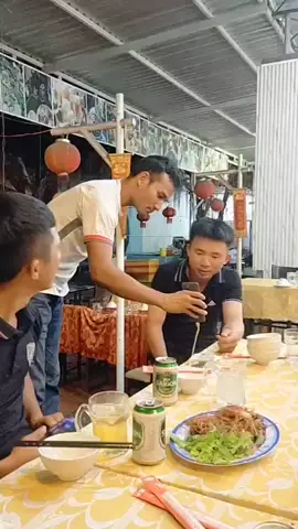 Hỗ trợ em trai hàng xóm KYC thành công 3 phút. Tối nay tuyệt vời lắm. Giúp đời giúo người... #pinetwork #picoinbase #PichainmallVN 