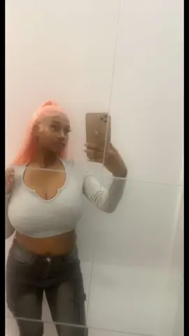 #foryoupage #fyp #trendingsong #mmmm #trending #tiktok #viral #blackgirls #instagram #nyc #tribeca #famous #blowthisupforme #blowup? #trendy #newyorker #like #sexy #followformorevideos #makemefamous #bronx #fy #dealguesser  #funny #pidy 