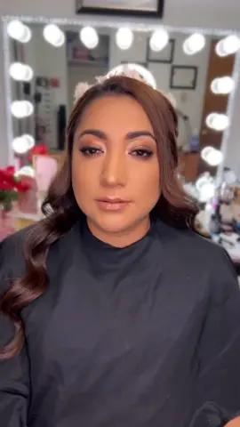 A beautifully bride👰🏽‍♀️✨ IG:heidybeltrandbeauty💋 FOLLOW FOR MORE.. #bridalmakeupartist #bridallook #maquillajedenovia #antesydespués #beforeandaftermakeup #maquilladoraprofesional #noviaantesydespues 