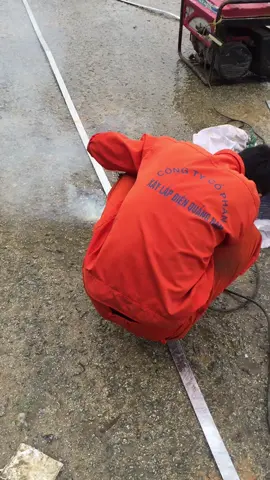 kiếm đồng trả nợ vc gì cũng nhận hết🤧