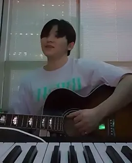 yall i have tears in my eyes, woozi singing 'thank you for being born' 2022 version🥺 #우지 #woozi #ourrubywooziday #seventeen #leejihoon #thankyouforbeingborn 