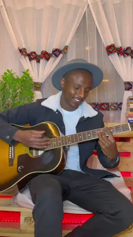 Artist - Bahita Gebrehiwot  Title - kalatashiw Akal  Watch The Full Video On My YouTube Channel Link In My Bio  #habeshatiktok  #viral  #foryou  #4u  #ethiopian_tik_tok  #music  #guitarcover 