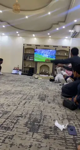 #عرعر #المنتخب_السعودي فرحة الشباب بالهدف الثاني 🤣😂🇸🇦