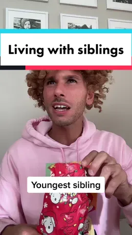 Living with siblings: Christmas 🎄 #parody #skit #Siblings #sibling #livingwithsiblings #lws #youngest #oldestchild #middlechild #christmas #memes #meme #HuluChippendalesDance #comedyskit #brothers #zippyfamily #funny #funnyvideo #BetheReasonVisa #speed #speedclone #letsgo #joke 