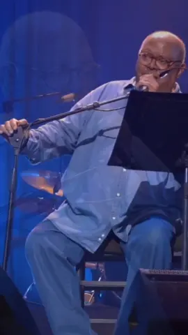 Gracias maestro, por toda esta maravillosa música que nos dejaste. Siempre te recordaremos en la buena trova 🕊️✨ #trova #poesia #letras #cancion #cantautor #quevivalabuenatrova #pablomilanes 