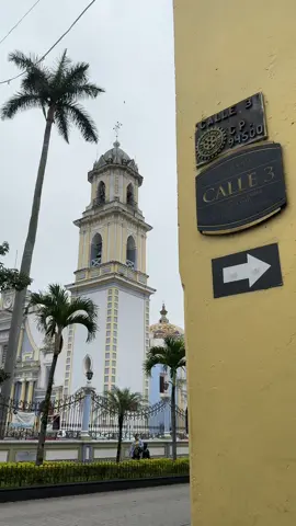 My charming hometown, Cordoba Veracruz. ☕️🇲🇽 Fun fact: Coffee from Cordoba is widely known and valued in Mexico. It even has the only coffee museum in the country. Do you now get my coffee addiction? 😉#cordobaveracruz #cordobaver #veracruz #veracruzmexico #veracruzano #visitmexico #mexicotravel #travelbucketlist #mexicomagico 
