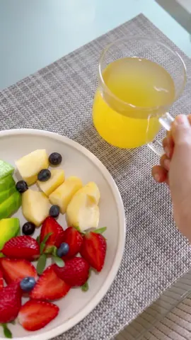 Ganti yuk sarapan Paginya dengan Buah 🥰 #sarapansehat #sarapanenaksehat #fyp #fypシ゚viral 