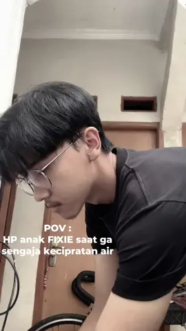 kepencet ygy, yang terakhir bikin tercengang 😱😱 #fixedgear #trackbike #singlespeed #windbreaker #fixie #bicycle #jayjo 