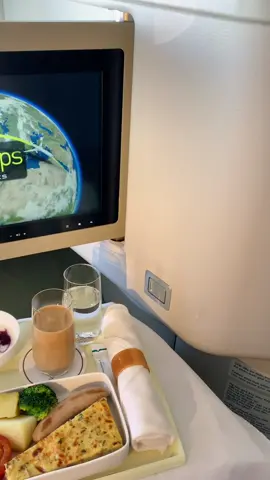 #vietnamairlines #businessclass #breakfast #tpchm #hanoi #airbus350 #a350 