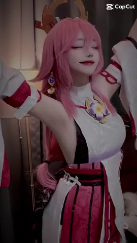 I pulled my miko san yesterday💟 #cosplay #yaemiko #GenshinImpact 
