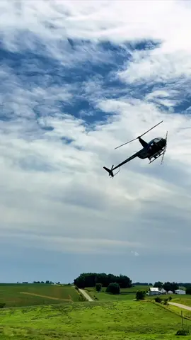 Cutting up the skies! 🔊 On for the blade slap! #helicopter #helicoptero #aviation #r44 #ag #agriculture #pilots #pilotsoftiktok #fyp #fypシ #foryou #tiktok 