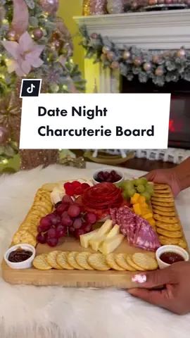 #ad Holiday date night made easy with @kelloggsus Town House and Toasteds Crackers. The perfect assortment for a quick charcuterie board!