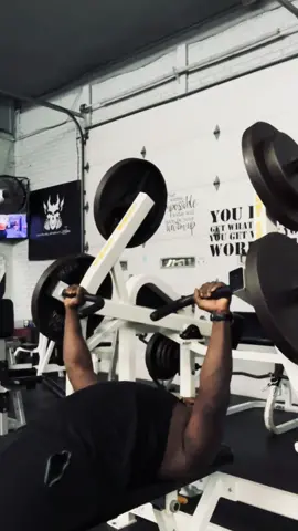 #motivation #blackmenoftiktok #blackmen #workout #GymTok #gym #natty #nattynation #bodybuilding #bodypositivity #bodybuilder #gymrat #iphone14promax #motivationalvideo #BlackTikTok 