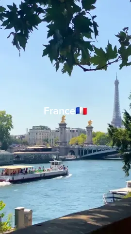 Paris, Here i come 🇨🇵😍 . Setiap sudut kota paris rasanya estetik sekali ya 😌 Bersama Darmo Tour&Travel nikmati liburanmu ke Eropa secara Private, Eksklusif, dan Fleksibel Info Lengkap ➡️ +6281-290-593-414 (Handri)  #toureuropa #toureropamurah #toureropa2023 #privatetoureropa #tourkeeropa #eropatour #pakettoureropa #toureropabarat #eropahalaltour #toureropahemat #toureropabaratmurah #tourtreveleropa #tourhalaleropa #tourmuslimeropa #toureropapromo #eropatourjakarta #tour9negaraeropa #toureropamuslimtour #toureropa3negara #toureropa7negara #pakettoureropabarat #tourhalaleropabarat #tour_eropa