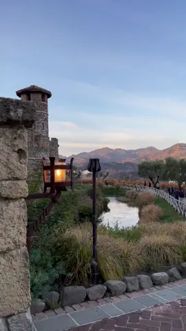 📍Castello di amorosa ,NAPA VALLEY , CA       #winery #california #napavalley #napavalleycalifornia #californiawinetasting #castellodiamorosa #castellodiamorosacali #thingstodoinnapavalley #casttle #wine #winery