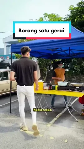 borong satu gerai ayam goreng kunyit di kuala lumpur ampang . #foryou #kongsirezeki #fyp 