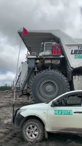 #darmahenwa #kutaitimur_kaltim #tambangbatubara #liebherr 