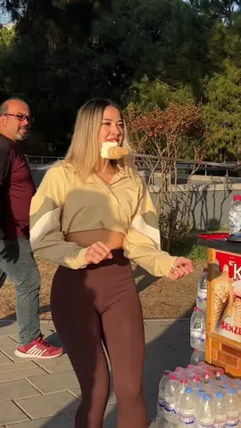 Bi dondurma istedik 🙄🤦🏼‍♀️