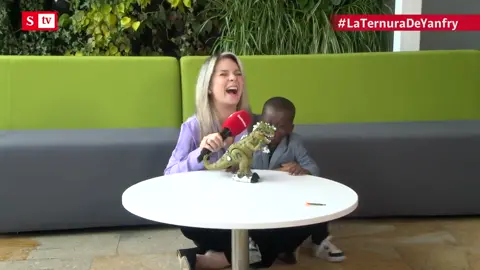 Yanfry Díaz fue al Congreso de Colombia, dice que vio “dinosaurios y lagartos”. #Noticias#Colombia#News#Viral