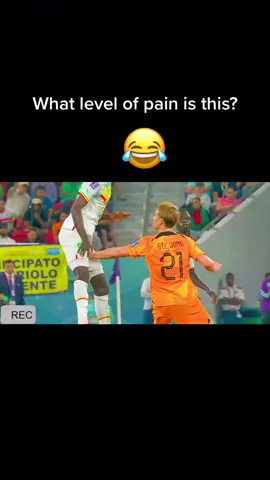 Only men understand the pain🤣🤣#qatar2022 #fifaworldcup2022 #worldcupqata #Soccer #s #funny #funnyvideos #pain #soccerskills #fifa #sports #fyp #futbol 