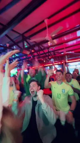 GOAL! #Brazil fans celebrating 🙌🗣️ 1-0 vs #Serbia 🇧🇷🇷🇸 #WorldCup #WC2022 #BOXPARK #Shoreditch #Football #Goal 