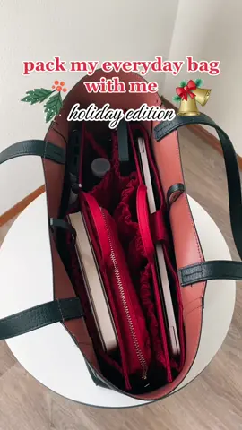 Here is how I pack my everyday bag for the holiday season!❤️ I am in love with my ToteSavvy deluxe bag organizer in this GORGEOUS red color perfect for the holiday season✨🎄 Check out ToteSavvy for the most chic and practical bag organizers! #bagorganizer #purseorganizer #bagorganization #purseorganization #purseorganizers 