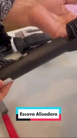 Com a Escova Alisadora 5 em 1 você pode criar os mais belos cachos e ondas, mas também cabelos lisos e macios em apenas 7 minutos!   #fy #cabelo #beleza 