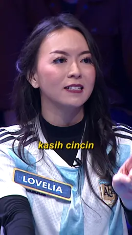 Waah masuk akal banget siih jawaban Lovelia, tapi sayangnya belum ada di hasil survei niih🥹💍. Kalau jawaban Keluarga Indonesia ada di hasil survei atau engga nih?  @MNCTV @fremantle Indonesia    #Family100 #SurveiMembuktikan #FamilyFeud #FamilyFeudID