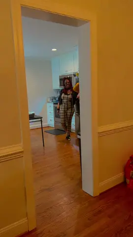 #HuluChippendalesDance #viralvideo  #viral  #reels #AmazonSavingSpree #dance  #fiveinthemorningchallenge 