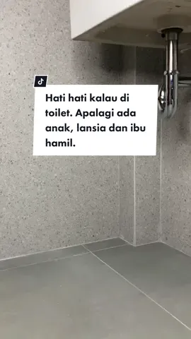 FOLLOW RUMAHALKA @Niro Granite @Niro Granite Indonesia SLIPSTOP gak bajyak d jual jadi buruan yuk😍 teknologi slipstop baru dirilis Niro di indonesia tahun 2021. GAK ADA TEKSTUR ya jd ga ada lumut atau kerak air sisa sabun nempel ke sela sela.