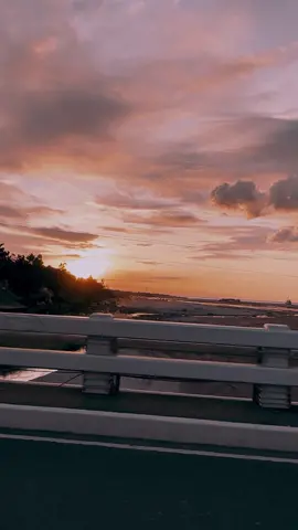 POV: Nag roadtrip kayo ng favorite person mo at ganito yung view.❤️ #zambales #sunset 