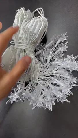 NATAL - CASCATA REDE C/ESTRELA - 6000K - 160LEDS - 4000X450MM  #fy #shope #led #natalino #natal #produtos #produtonatal #cascata #estreladonatal 