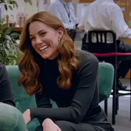 Lovely Princess Catherine 🤍✨🌸 #katemiddleton #princessofwales #princesskate #princesscatherine #catherine #duchessofcambridge #princess #princesa #princesakate #royal #royalfamily #duquesadecambridge #fyp 